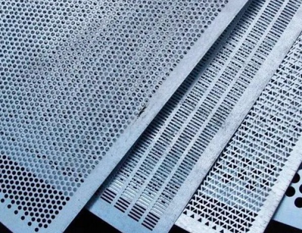 Лист перфорированный нержавеющий Rg AISI 204 0,65 мм ТУ 25.11.23-002-23083253-2017 фото