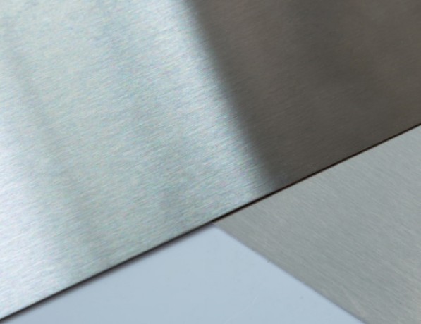 Лист нержавеющий шлифованный х/к 20Х25Н20С2 0,7 мм ГОСТ 5582-75 фото