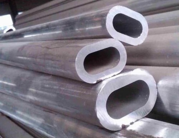 Труба алюминиевая овальная гладкая АД31 16,5х7,2 мм фото