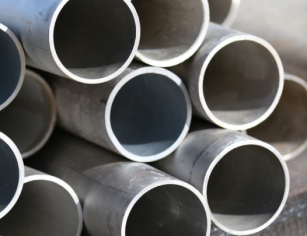 Труба стальная бесшовная г/д 10Г2 48,3х5,5 мм ГОСТ 8732-78 фото